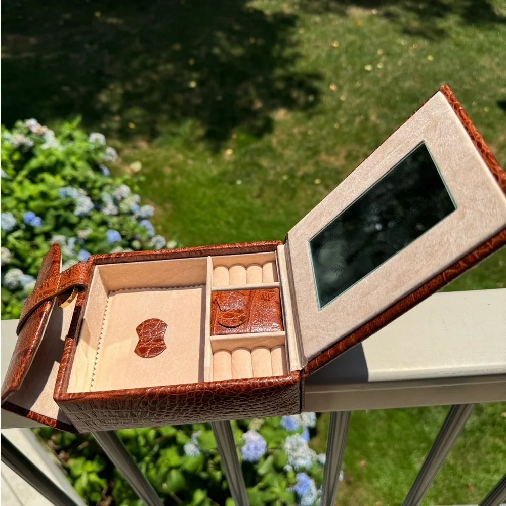 Travel Jewlery Case Brown Box Compact with Mirror Faux Leather - Picture 8 of 12